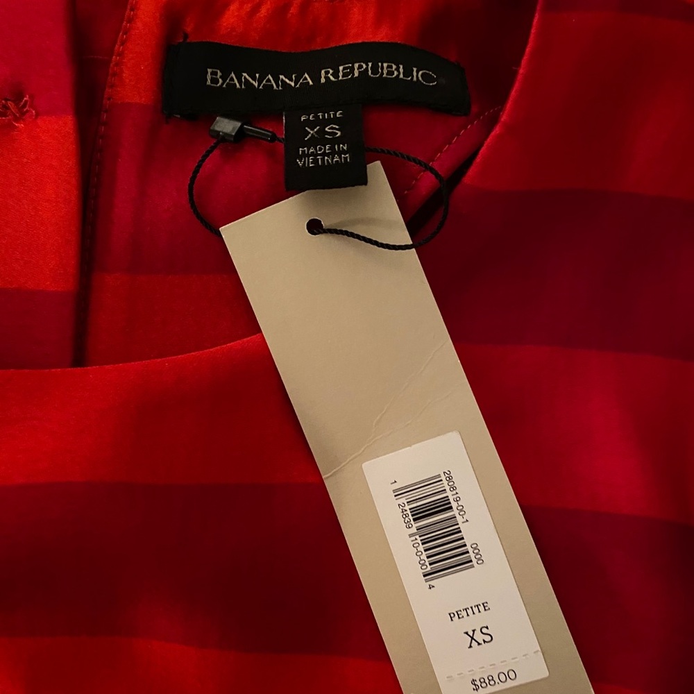 NWT Banana Republic red striped top